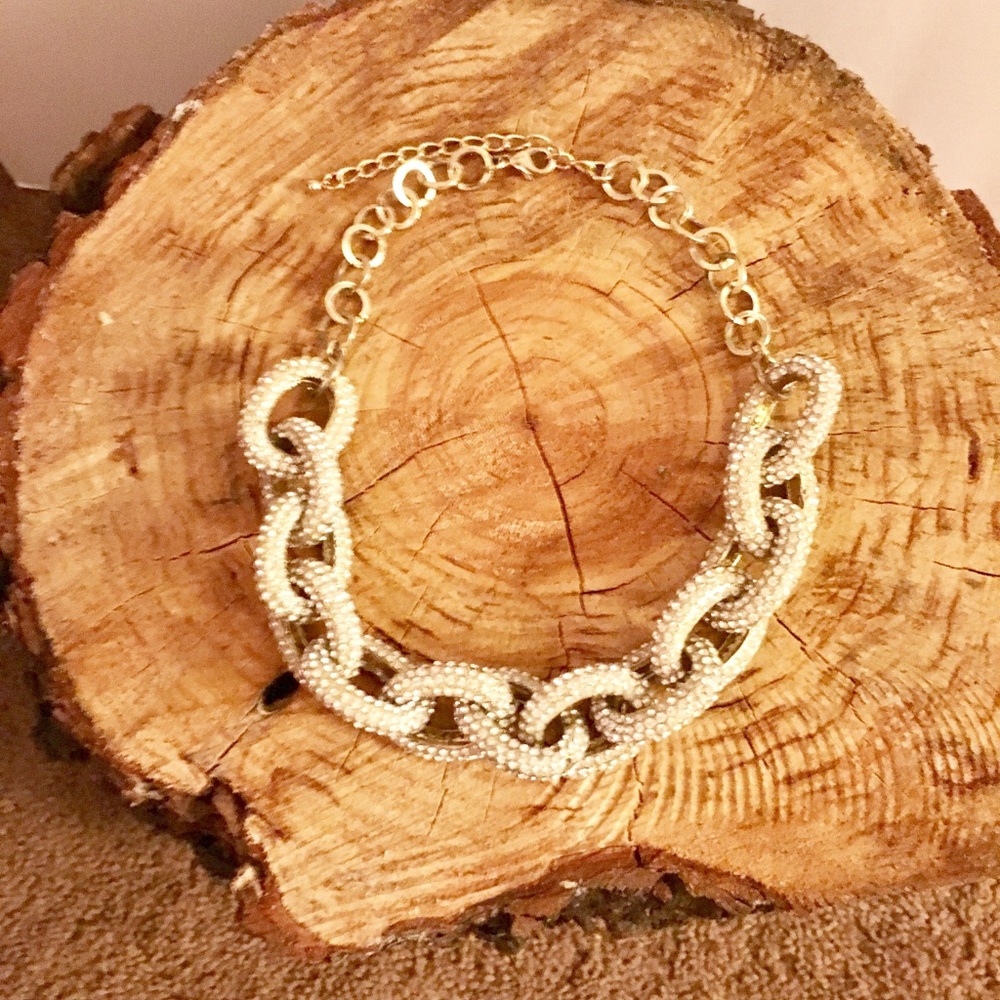 Bebe chunky link necklace w/ mini rhinestones